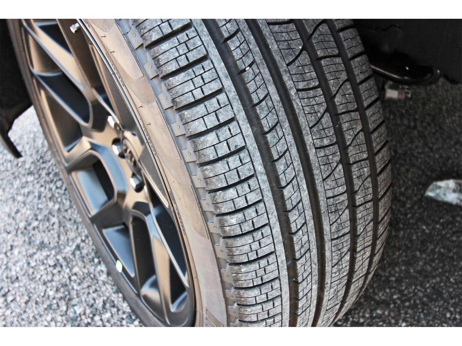 2026 RAM 1500 Laramie 4x4 Crew Cab 5'7" Box