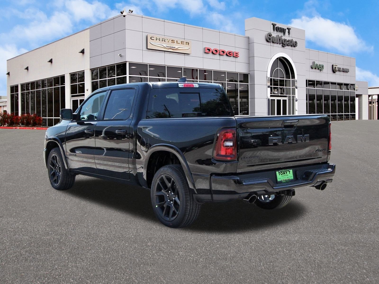2026 RAM 1500 Laramie 4x4 Crew Cab 5'7" Box
