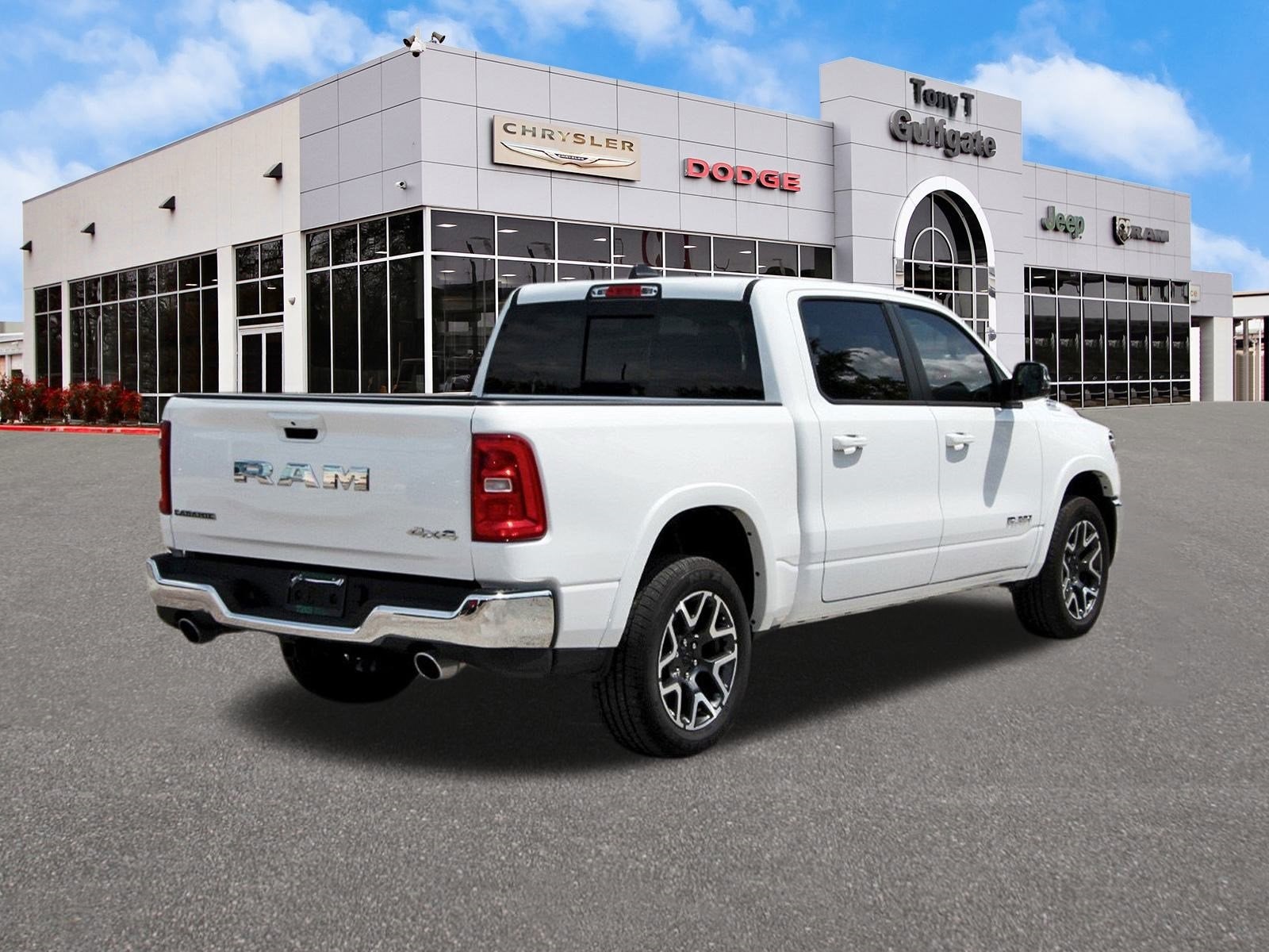 2025 RAM 1500 Laramie 4x4 Crew Cab 5'7" Box