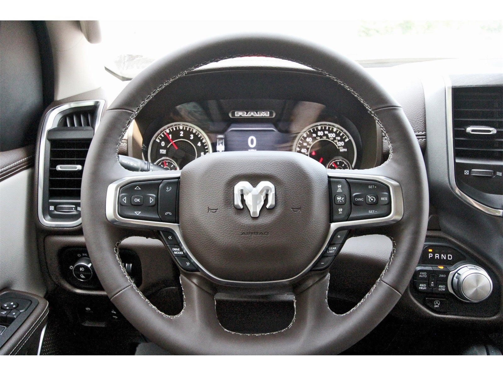 2025 RAM 1500 Laramie 4x4 Crew Cab 5'7" Box