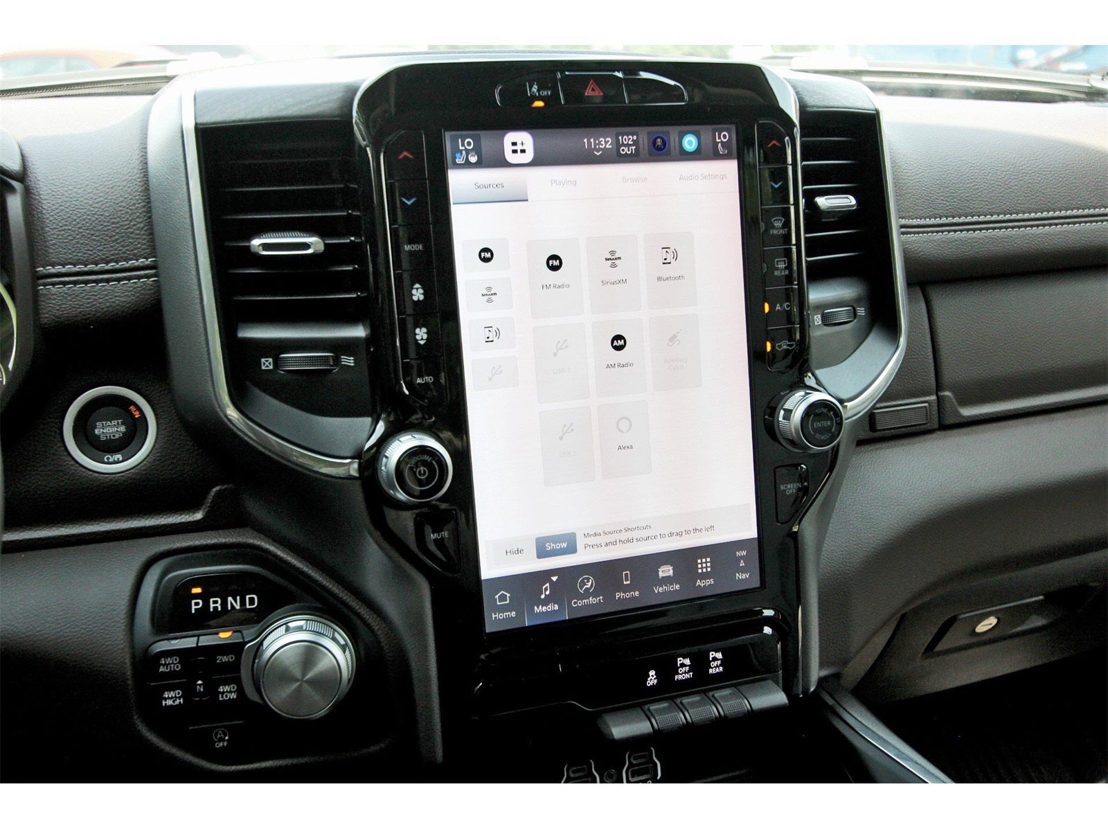 2025 RAM 1500 Laramie 4x4 Crew Cab 5'7" Box