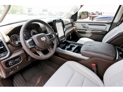 2025 RAM 1500 Laramie 4x4 Crew Cab 5'7" Box