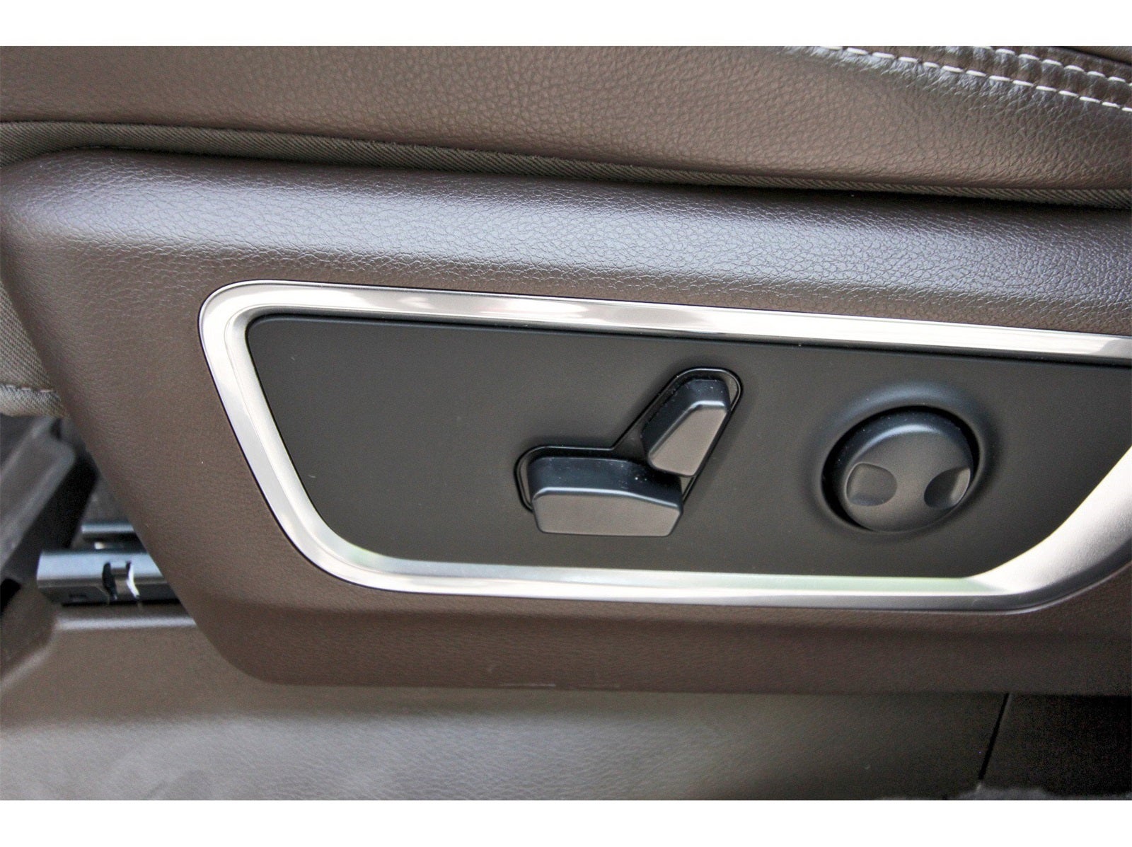 2025 RAM 1500 Laramie 4x4 Crew Cab 5'7" Box