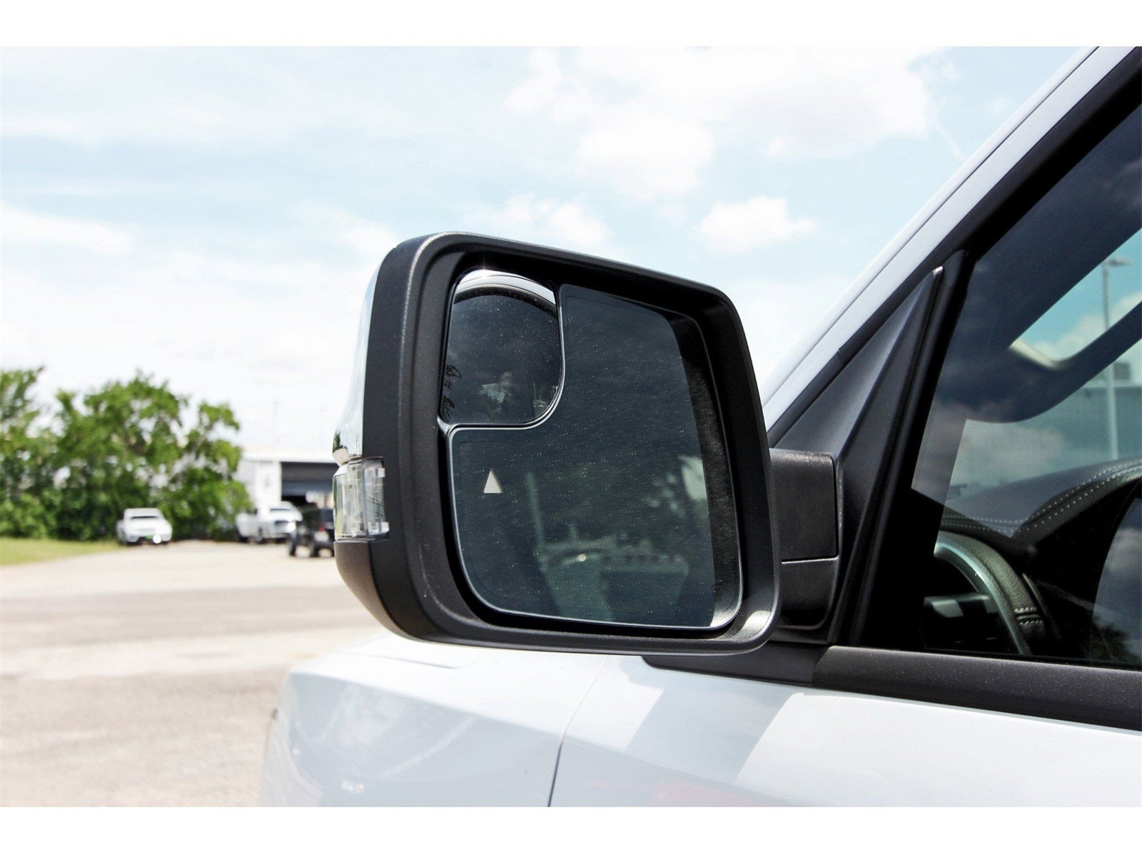 2025 RAM 1500 Laramie 4x4 Crew Cab 5'7" Box