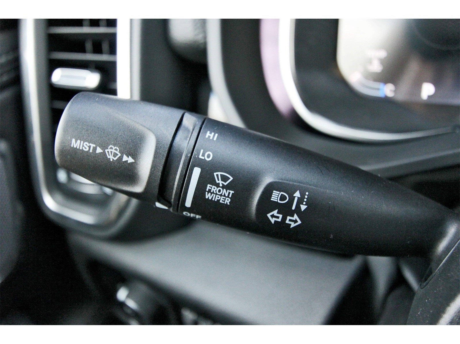 2026 RAM 1500 Laramie 4x4 Crew Cab 5'7" Box