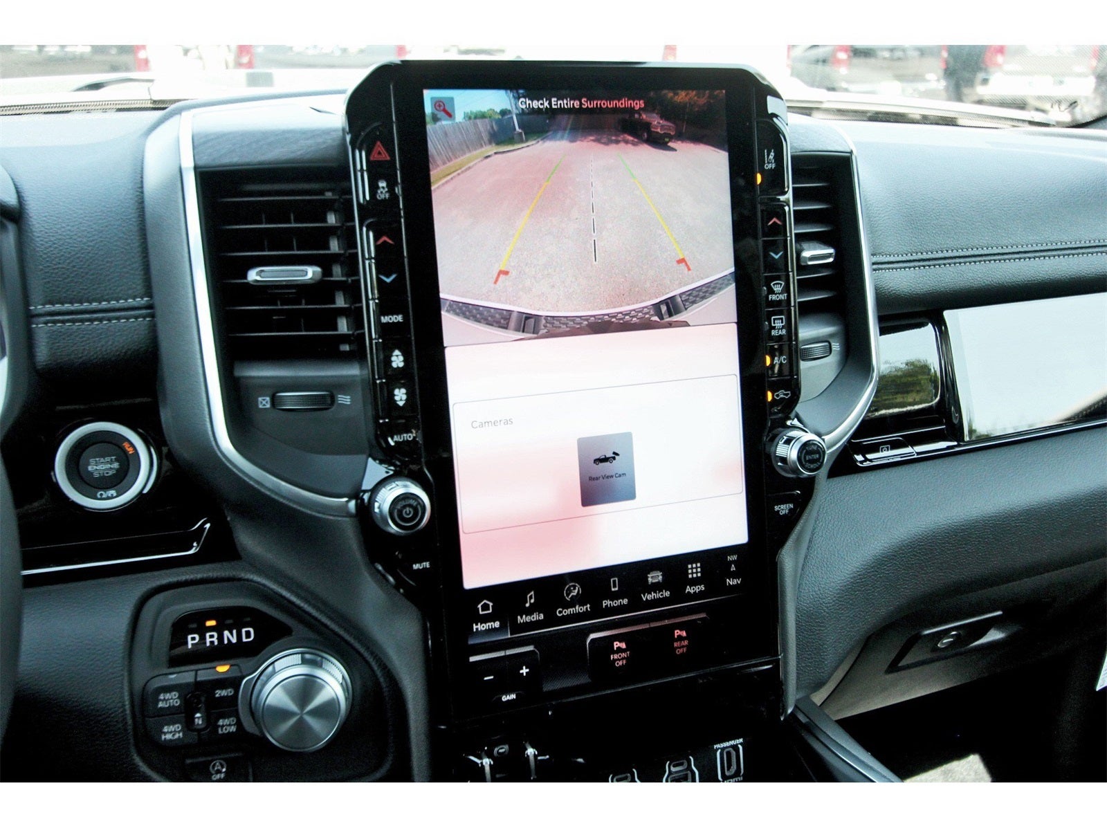 2026 RAM 1500 Laramie 4x4 Crew Cab 5'7" Box