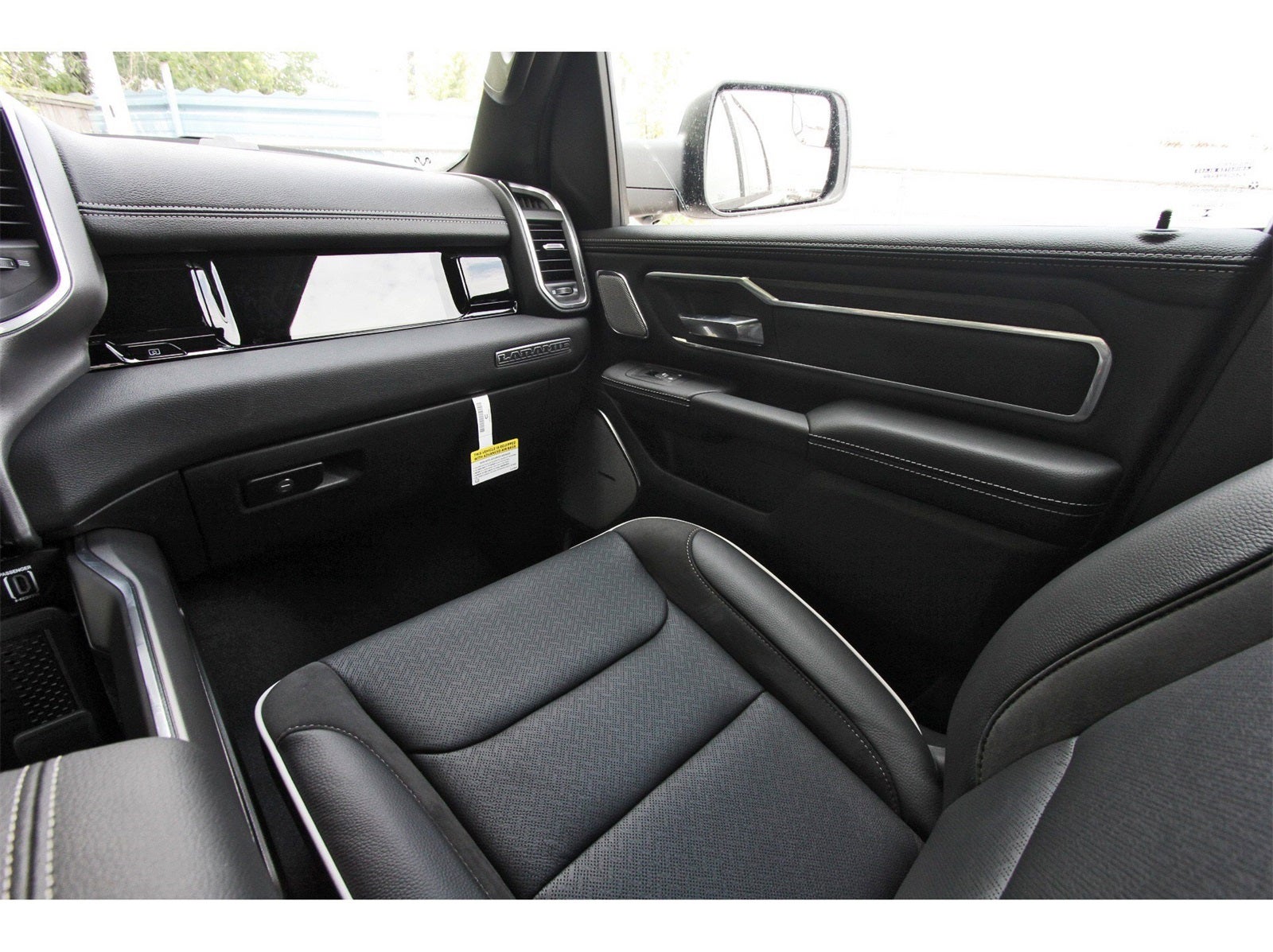 2026 RAM 1500 Laramie 4x4 Crew Cab 5'7" Box