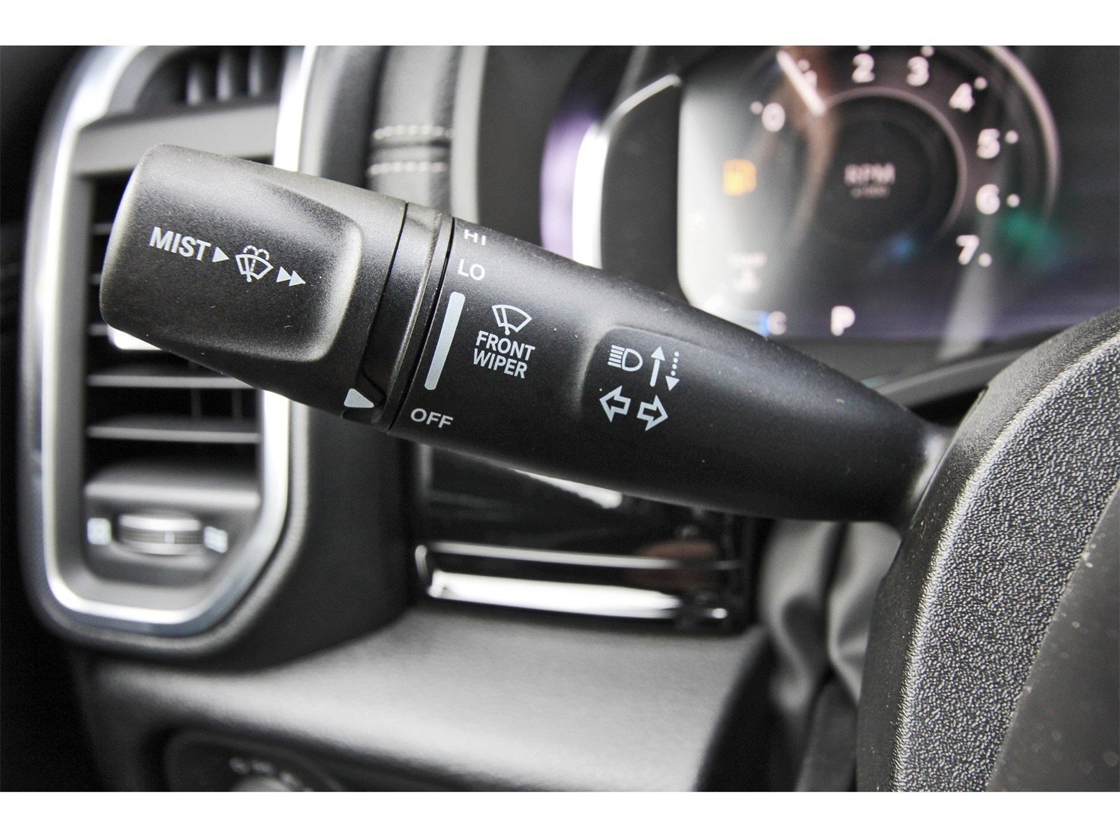 2026 RAM 1500 Laramie 4x4 Crew Cab 5'7" Box