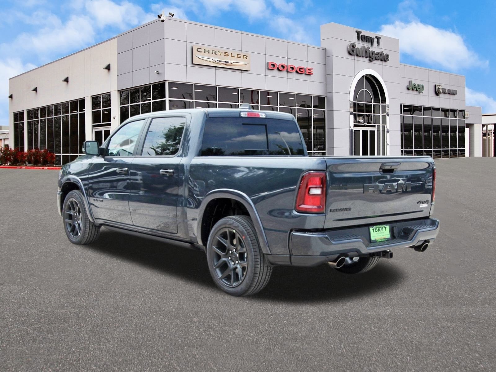 2026 RAM 1500 Laramie 4x4 Crew Cab 5'7" Box
