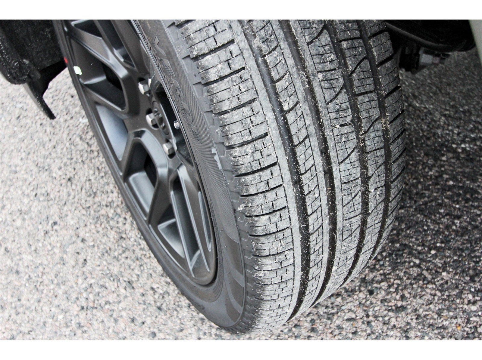 2026 RAM 1500 Laramie 4x4 Crew Cab 5'7" Box