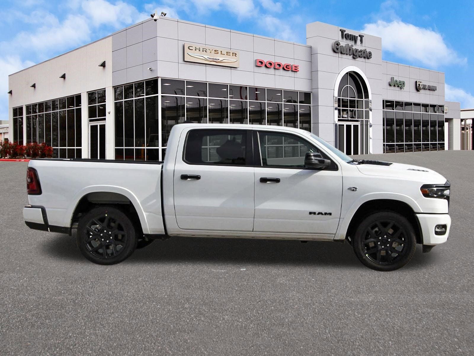 2026 RAM 1500 Laramie 4x4 Crew Cab 5'7" Box