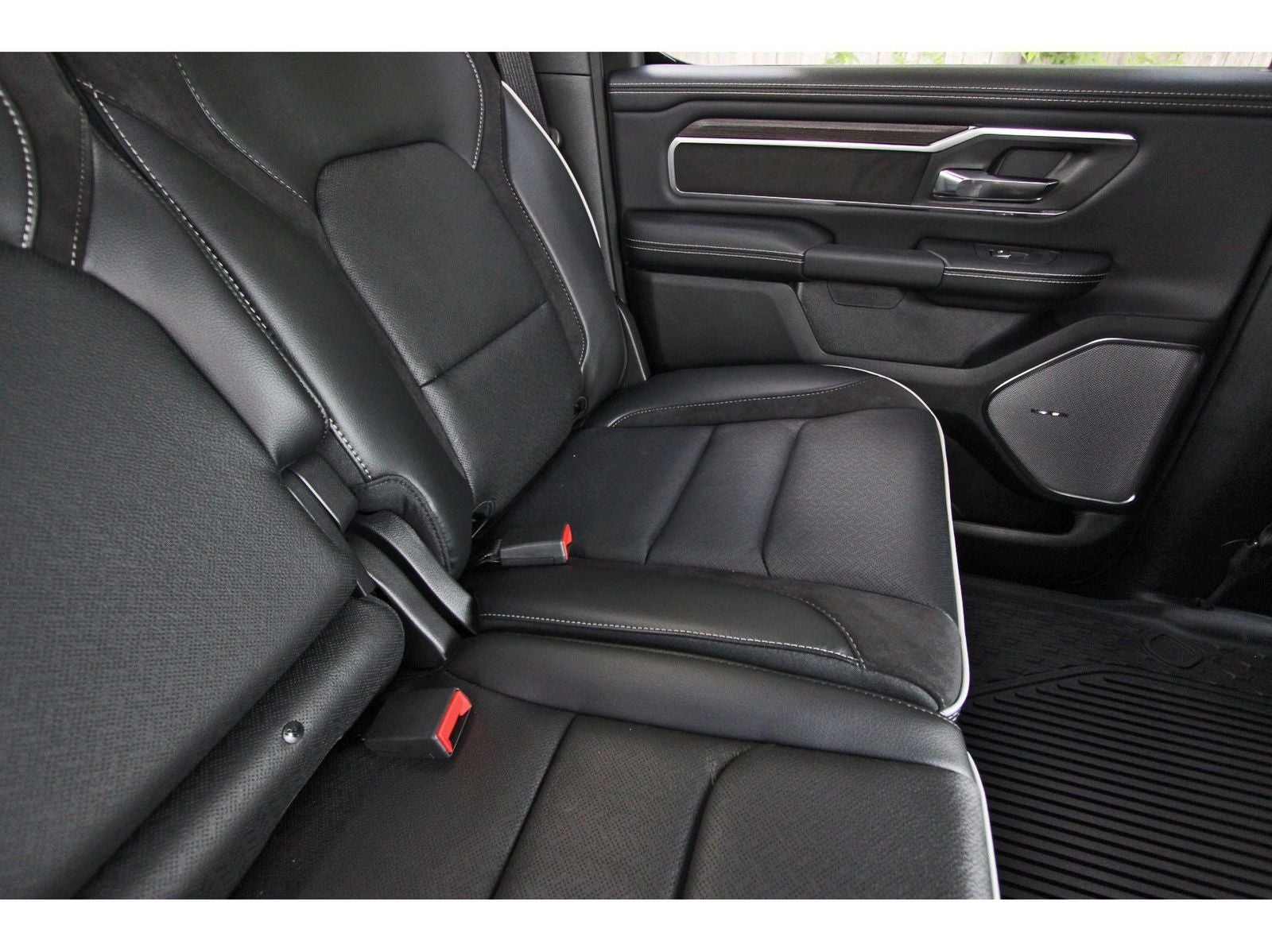 2026 RAM 1500 Laramie 4x4 Crew Cab 5'7" Box