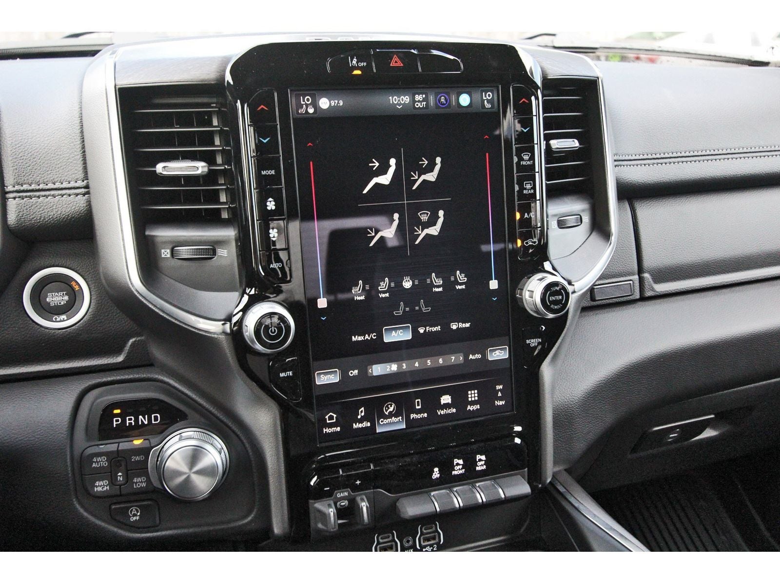 2027 RAM 1500 Laramie 4x4 Crew Cab 5'7" Box