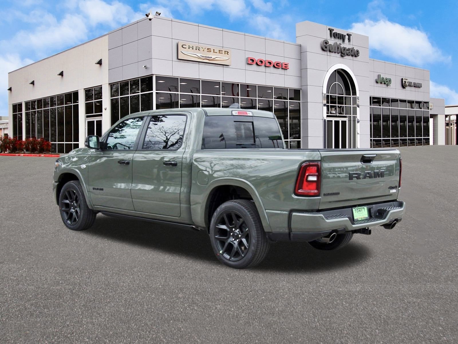 2026 RAM 1500 Laramie 4x4 Crew Cab 5'7" Box