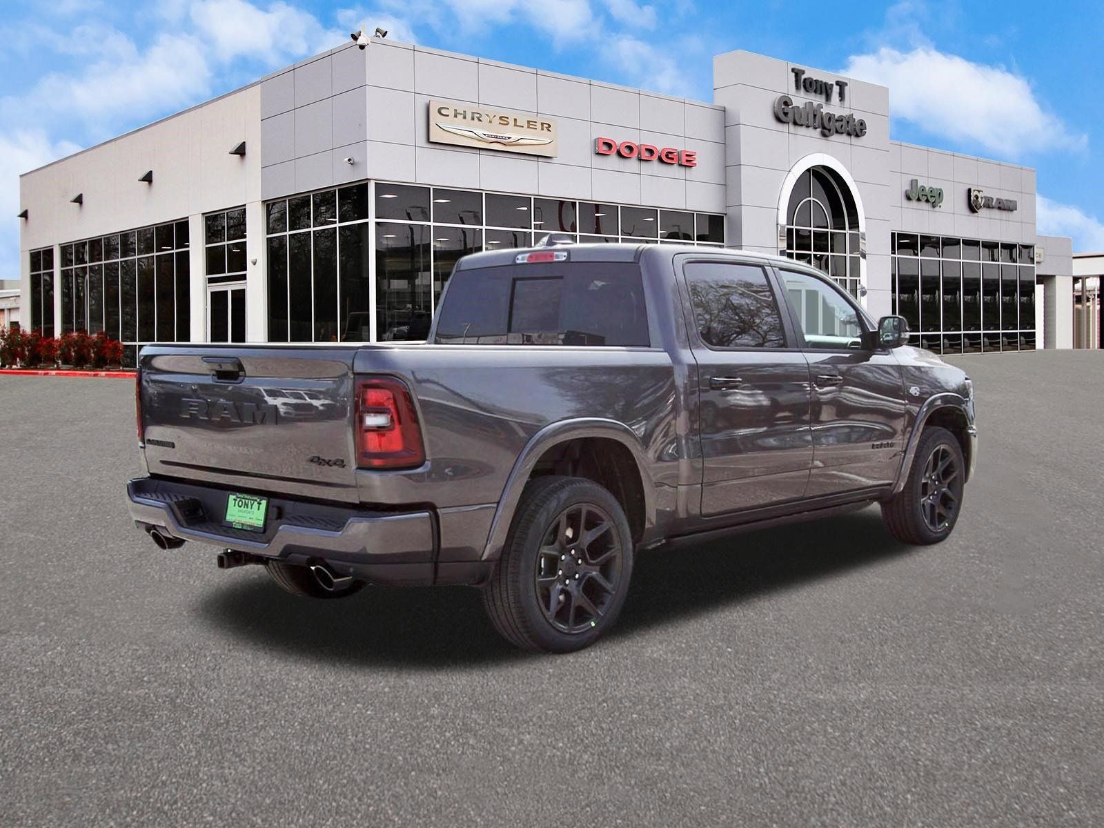 2026 RAM 1500 Laramie 4x4 Crew Cab 5'7" Box