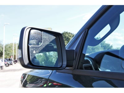 2027 RAM 1500 Laramie 4x4 Crew Cab 5'7" Box