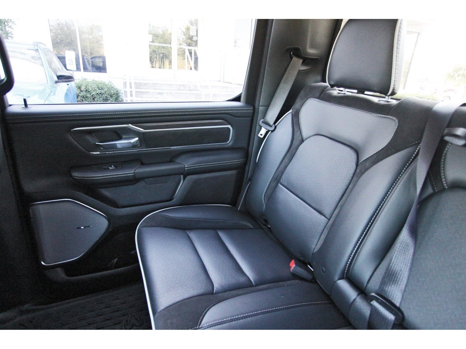 2027 RAM 1500 Laramie 4x4 Crew Cab 5'7" Box