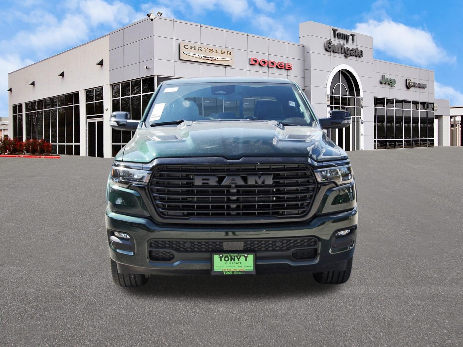 2027 RAM 1500 Laramie 4x4 Crew Cab 5'7" Box