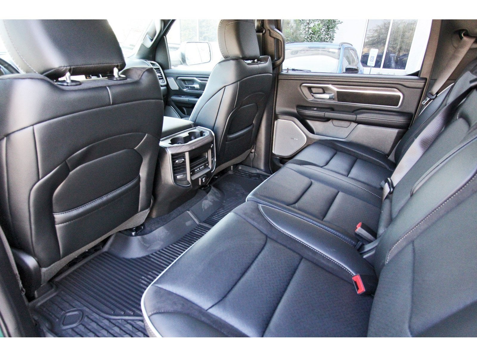 2027 RAM 1500 Laramie 4x4 Crew Cab 5'7" Box