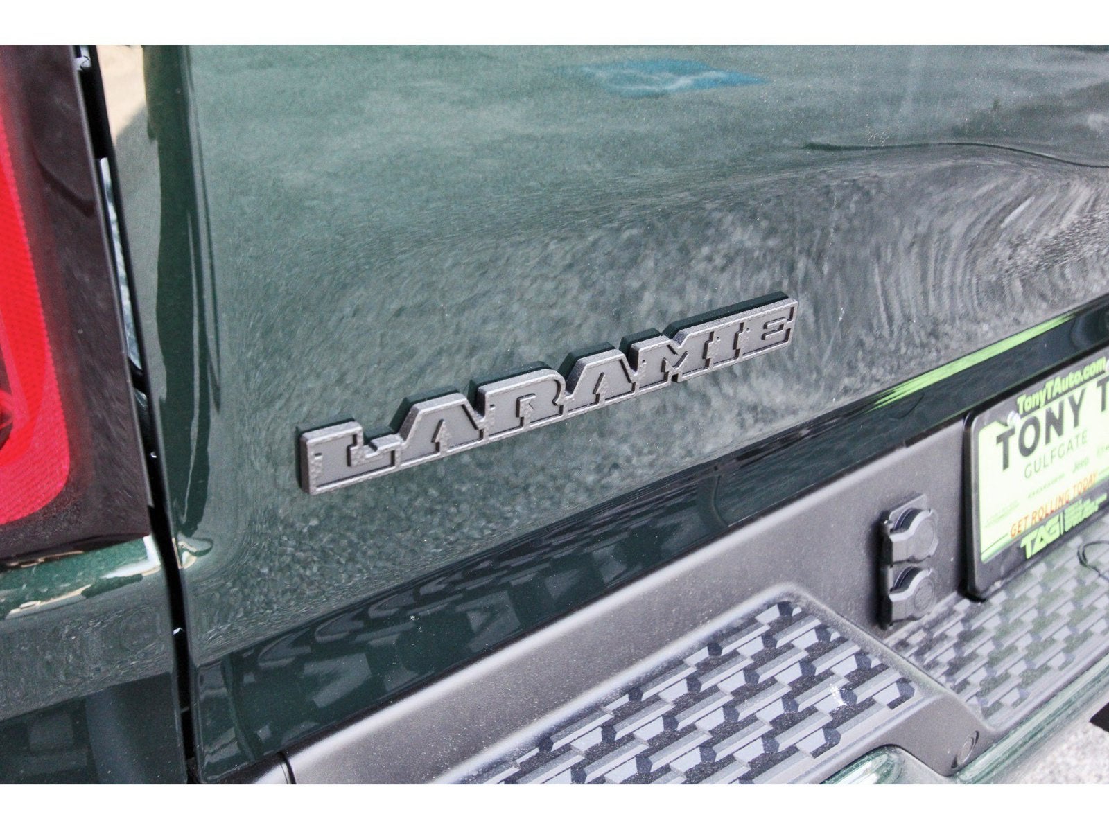 2027 RAM 1500 Laramie 4x4 Crew Cab 5'7" Box