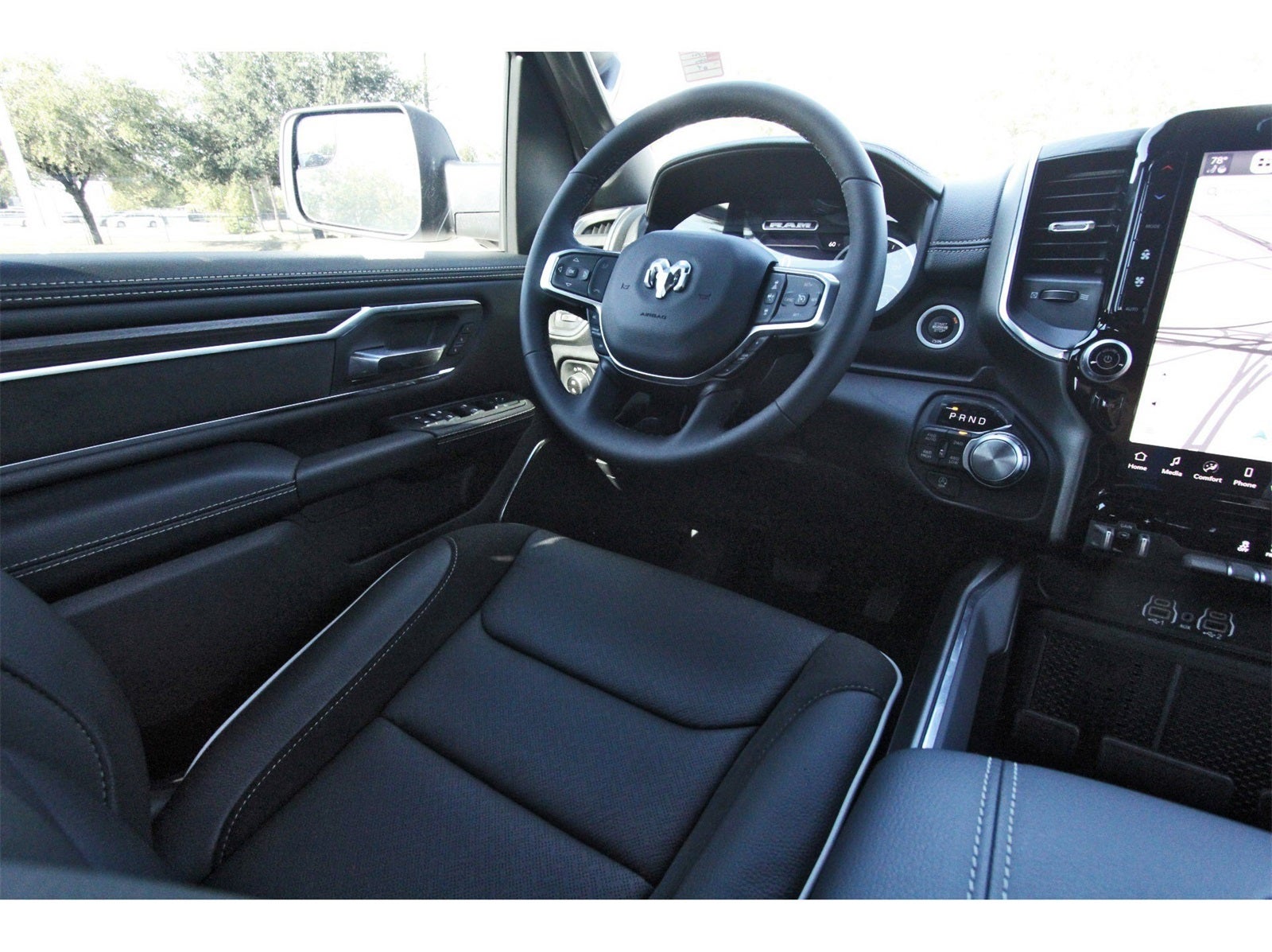 2026 RAM 1500 Laramie 4x4 Crew Cab 5'7" Box