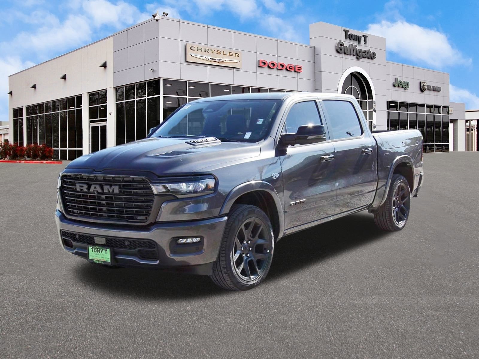 2026 RAM 1500 Laramie 4x4 Crew Cab 5'7" Box