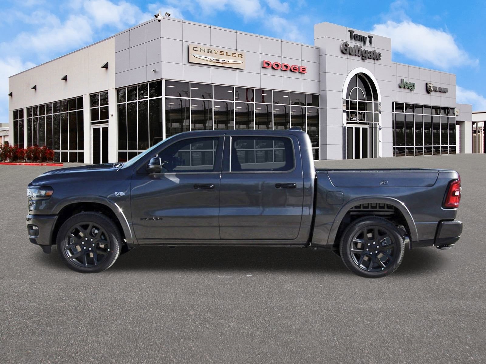 2026 RAM 1500 Laramie 4x4 Crew Cab 5'7" Box