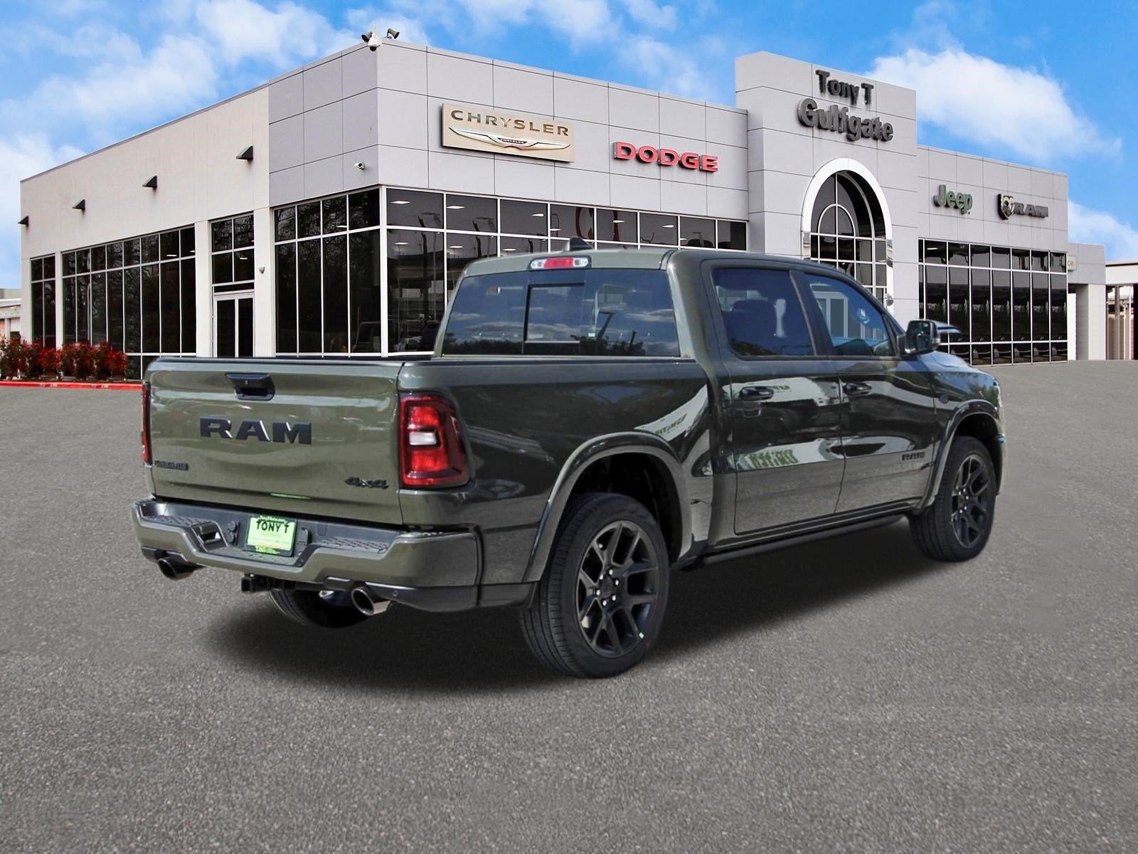 2027 RAM 1500 Laramie 4x4 Crew Cab 5'7" Box