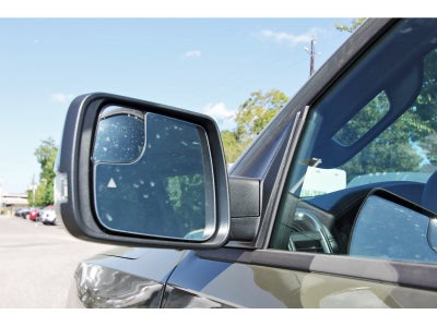2027 RAM 1500 Laramie 4x4 Crew Cab 5'7" Box