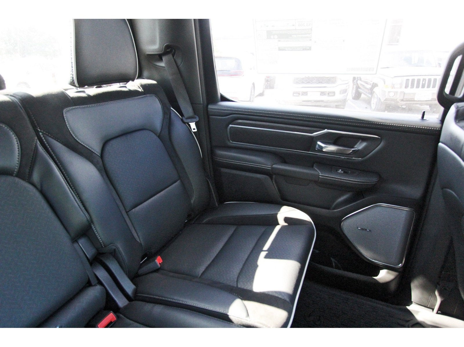 2027 RAM 1500 Laramie 4x4 Crew Cab 5'7" Box
