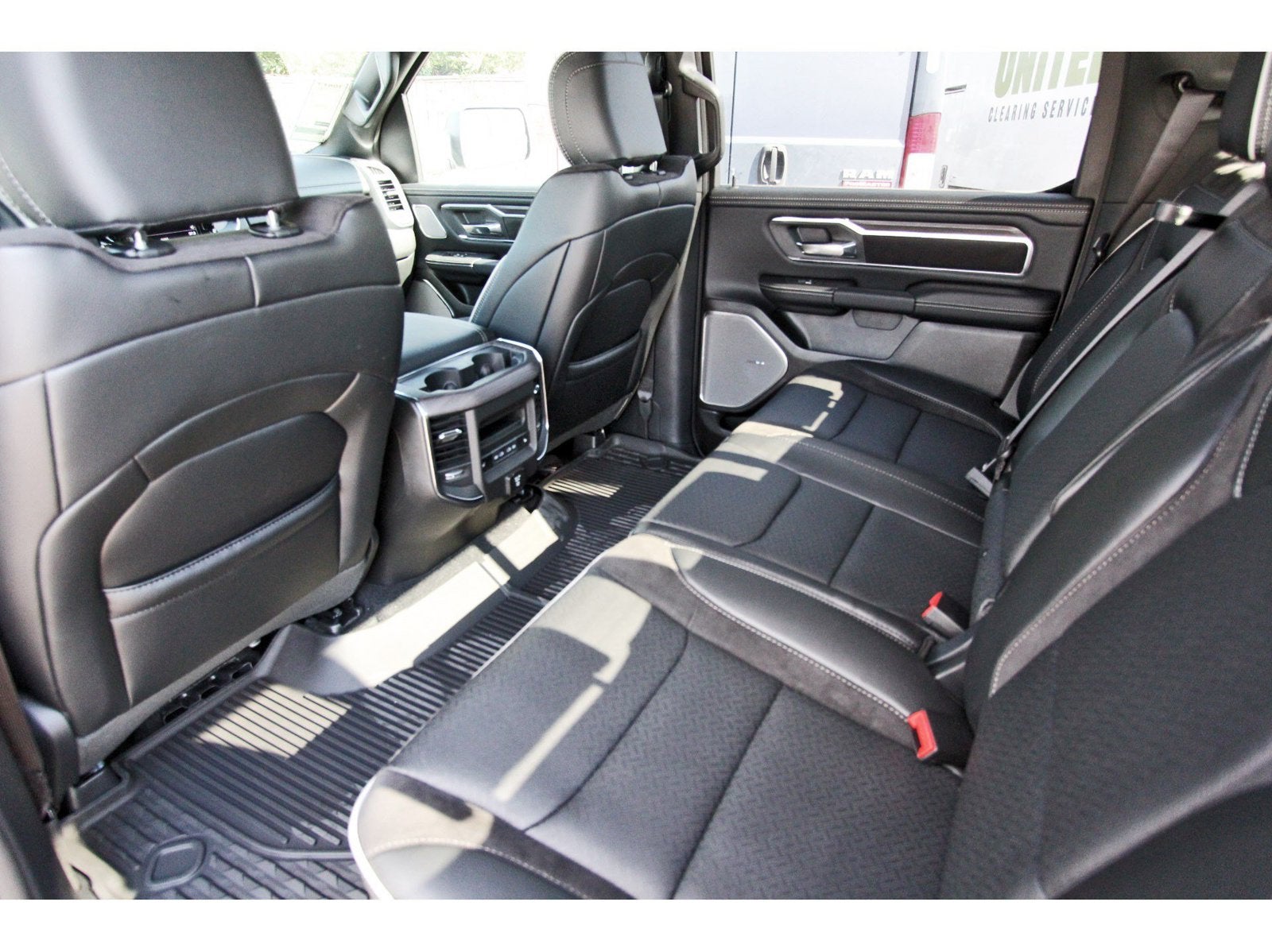 2027 RAM 1500 Laramie 4x4 Crew Cab 5'7" Box