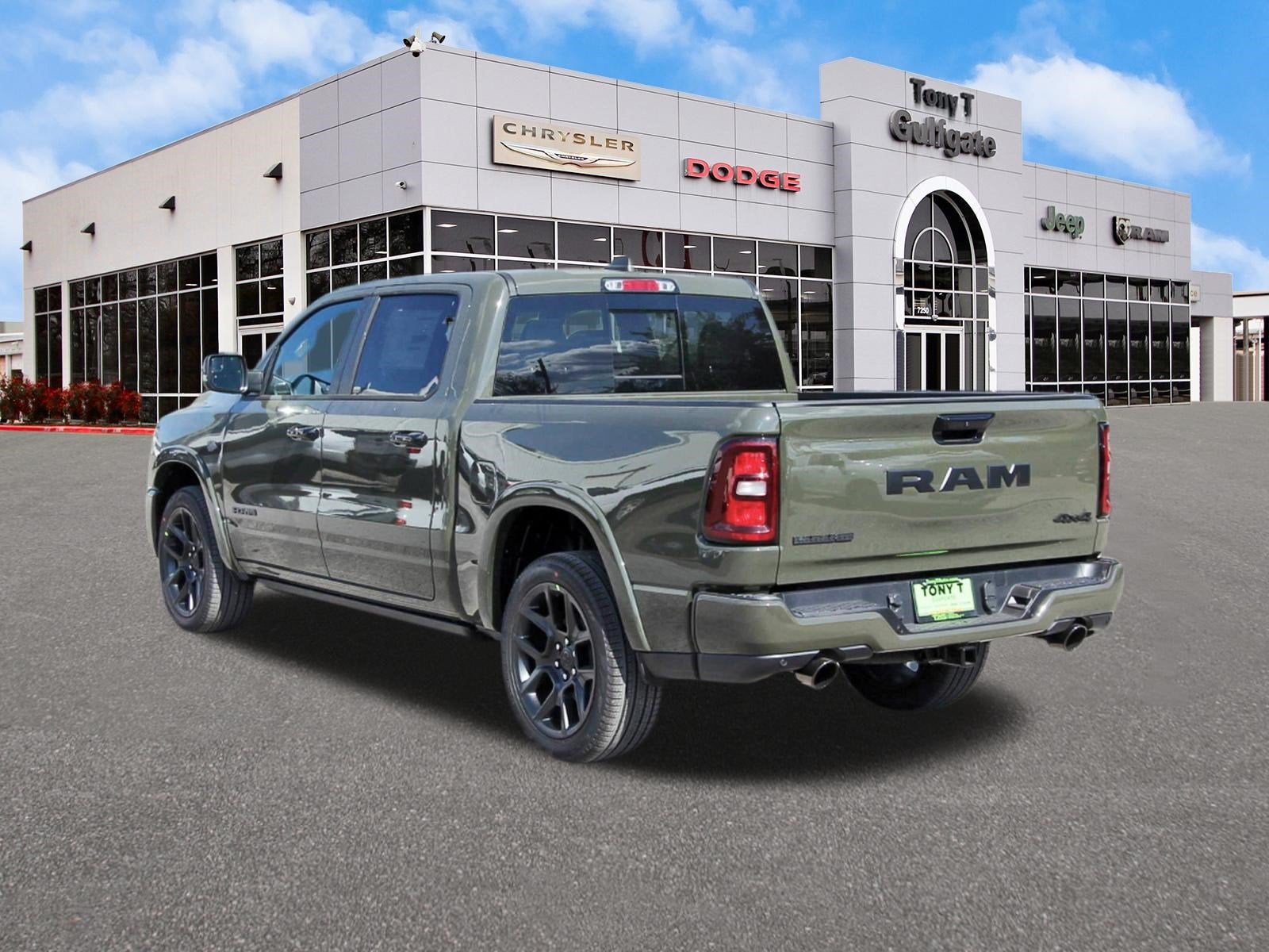 2027 RAM 1500 Laramie 4x4 Crew Cab 5'7" Box