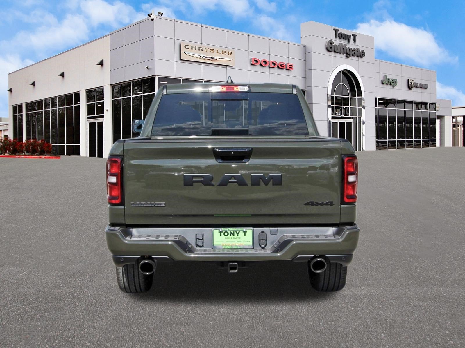 2027 RAM 1500 Laramie 4x4 Crew Cab 5'7" Box