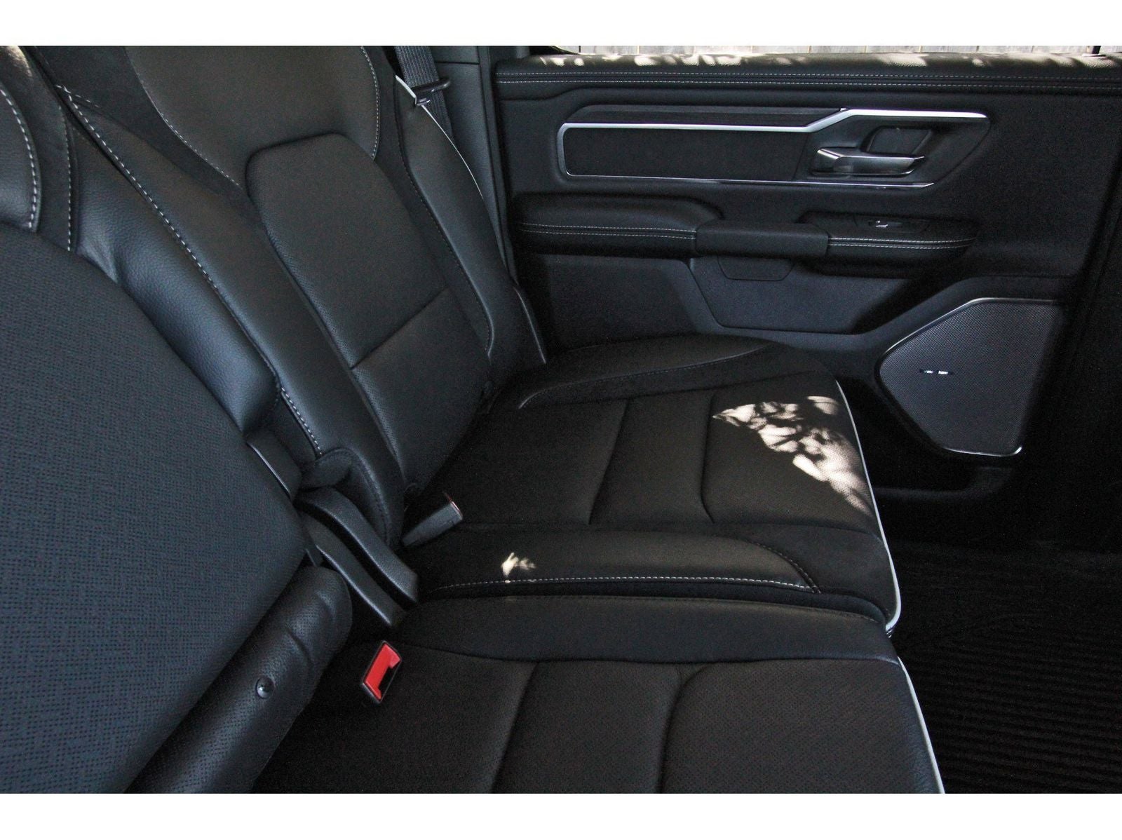 2026 RAM 1500 Laramie 4x4 Crew Cab 5'7" Box