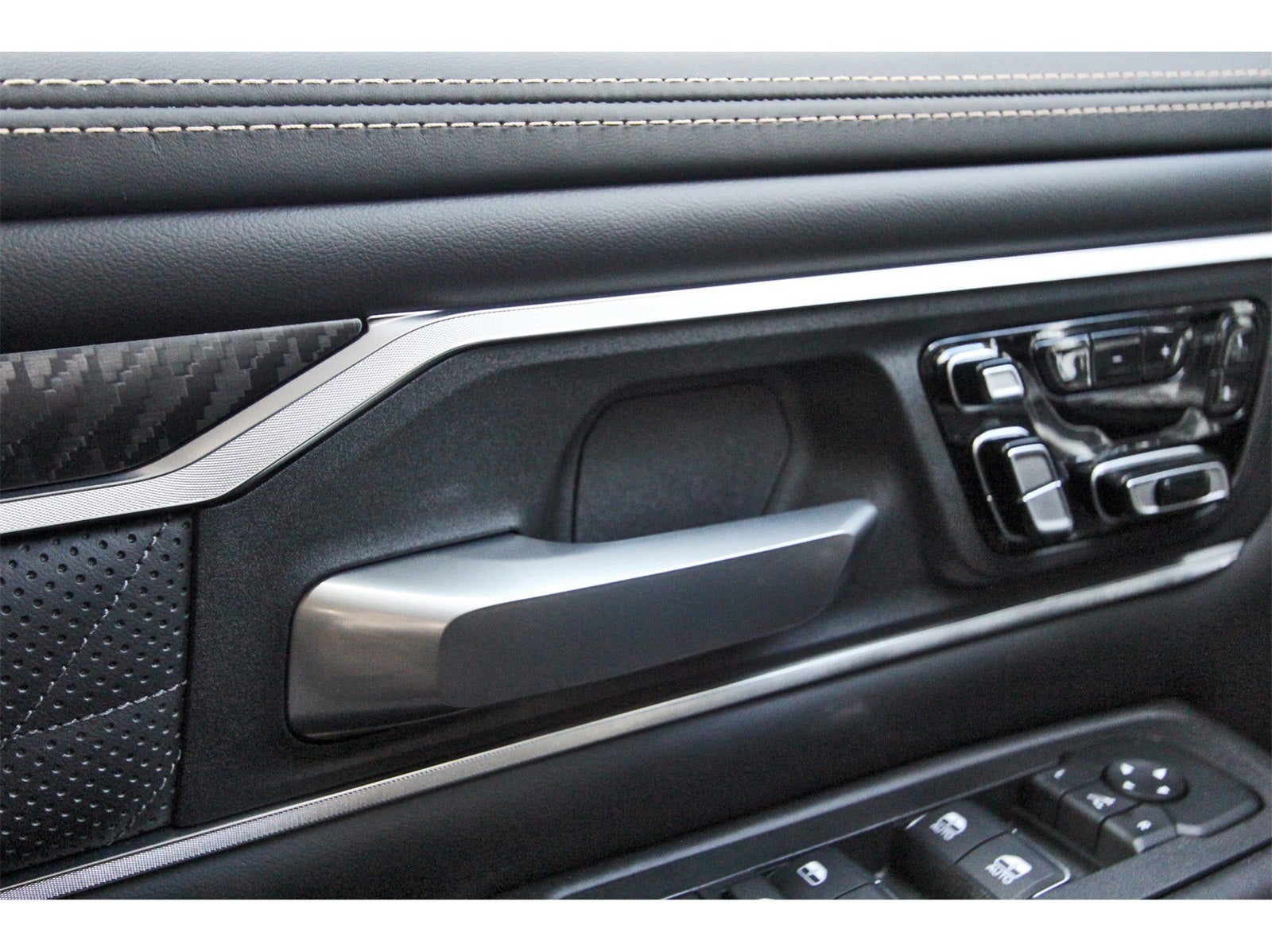 2026 RAM 1500 Tungsten 4x4 Crew Cab 5'7" Box