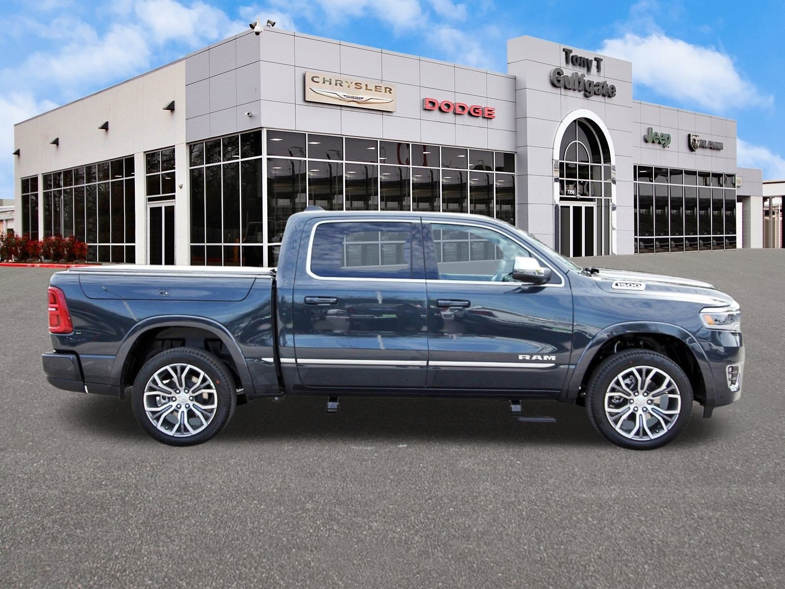 2026 RAM 1500 Tungsten 4x4 Crew Cab 5'7" Box