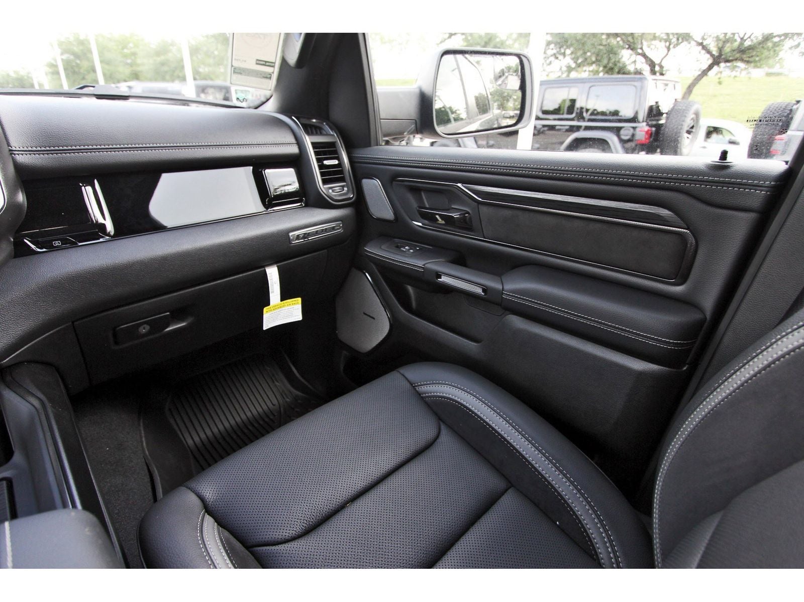 2026 RAM 1500 Rebel 4x4 Crew Cab 5'7" Box