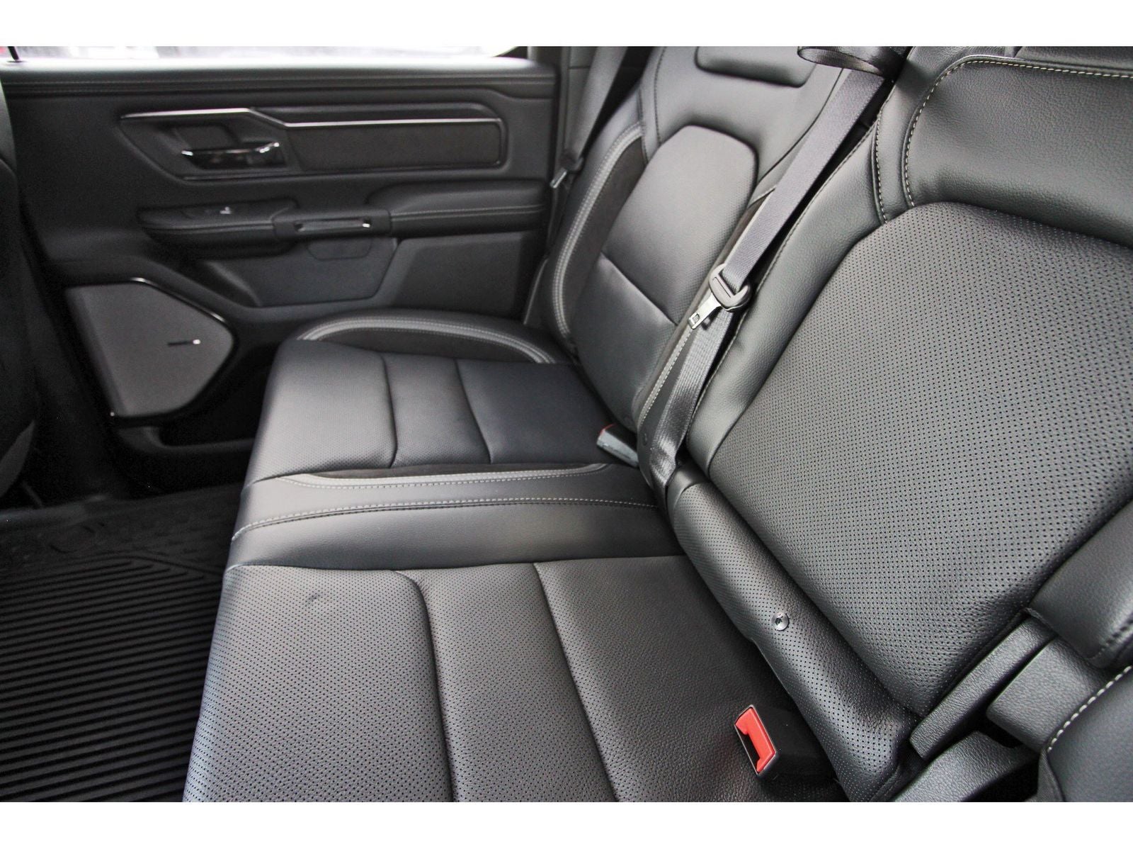 2026 RAM 1500 Rebel 4x4 Crew Cab 5'7" Box