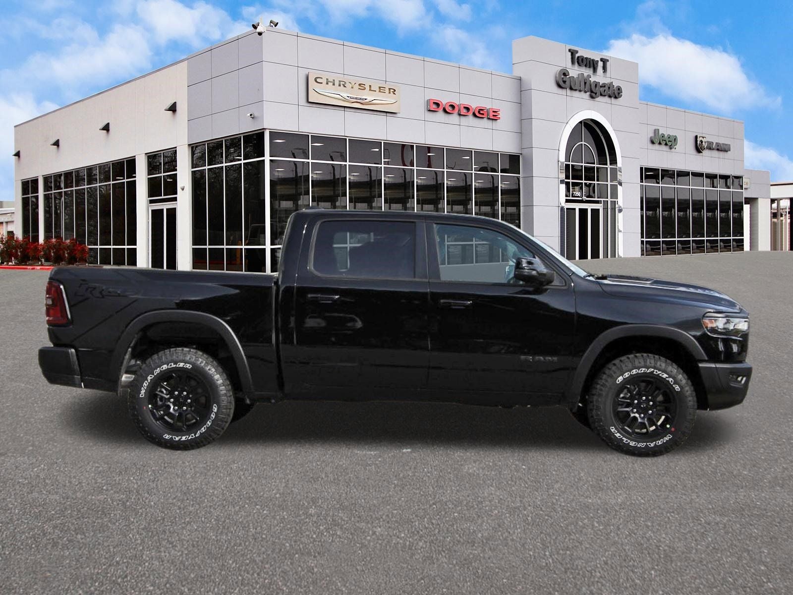 2026 RAM 1500 Rebel 4x4 Crew Cab 5'7" Box