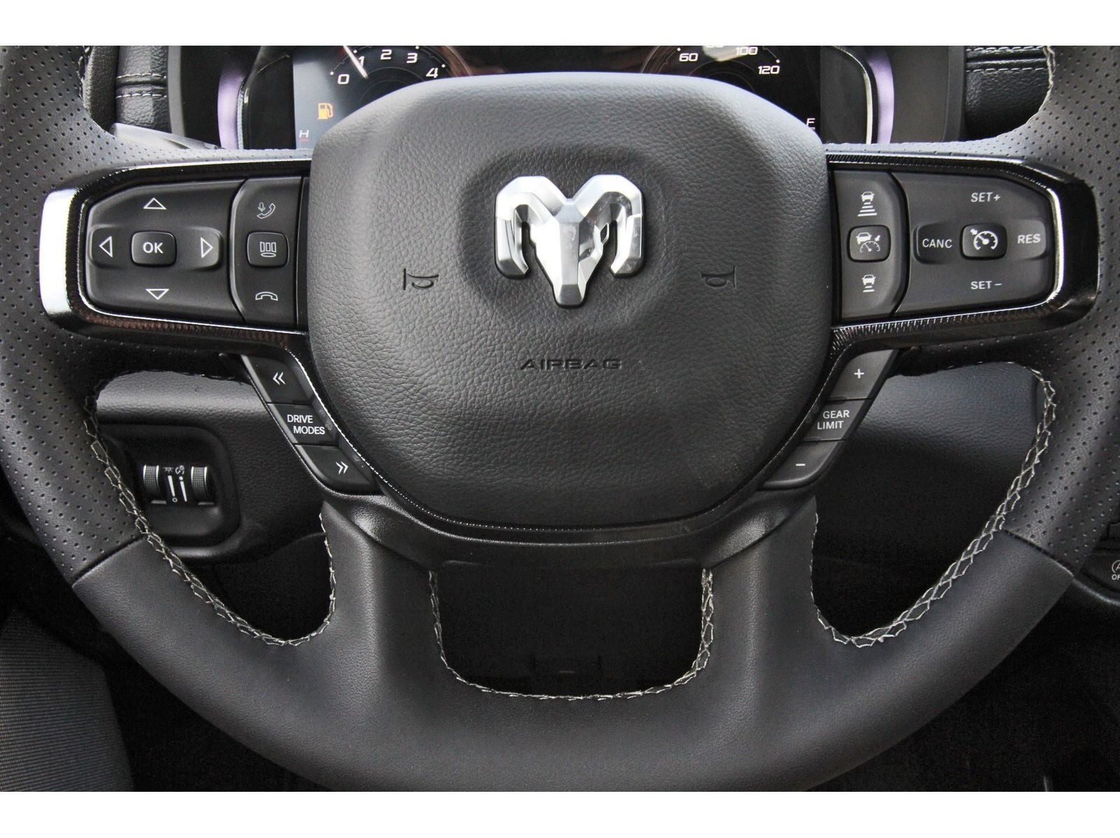 2026 RAM 1500 Rebel 4x4 Crew Cab 5'7" Box