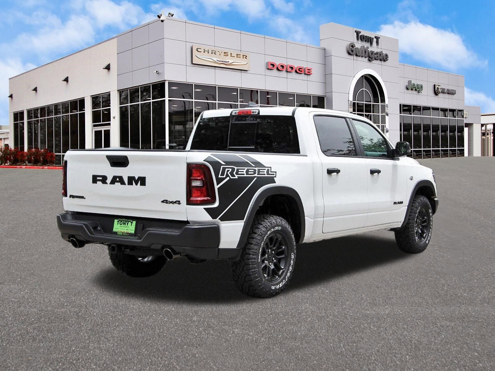 2026 RAM 1500 Rebel 4x4 Crew Cab 5'7" Box