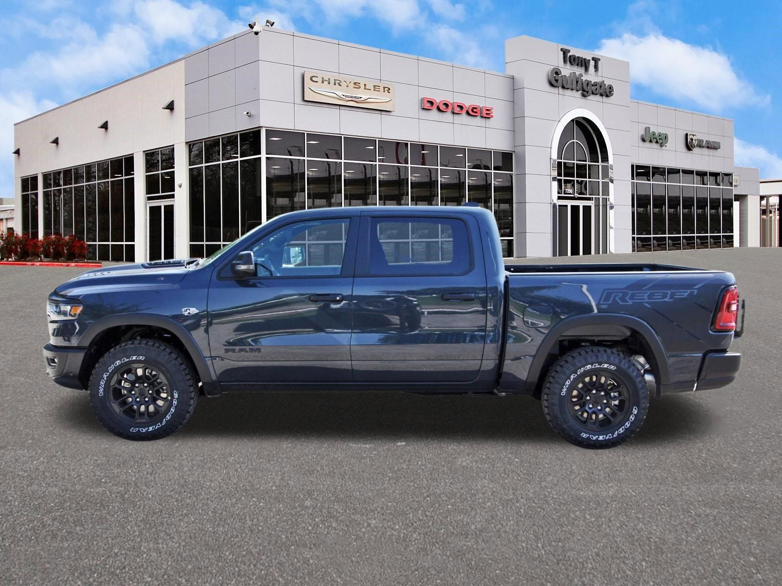 2026 RAM 1500 Rebel 4x4 Crew Cab 5'7" Box