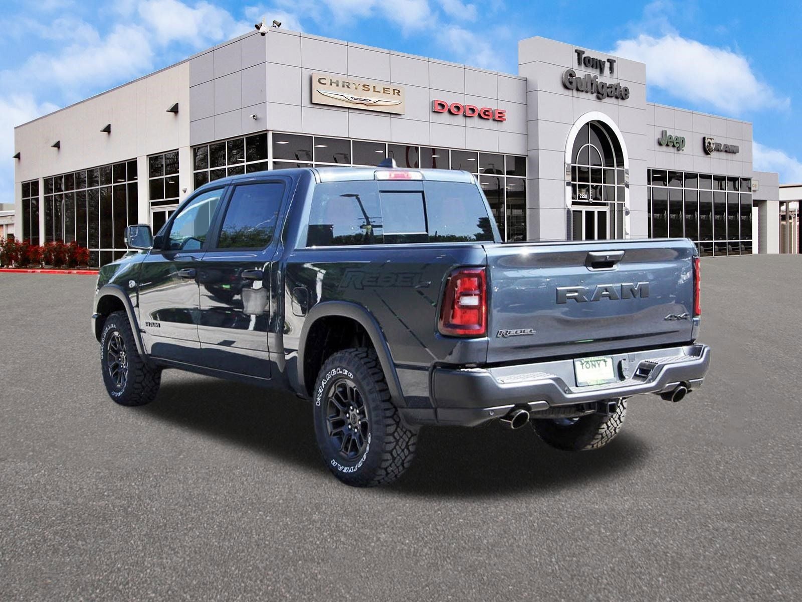 2026 RAM 1500 Rebel 4x4 Crew Cab 5'7" Box