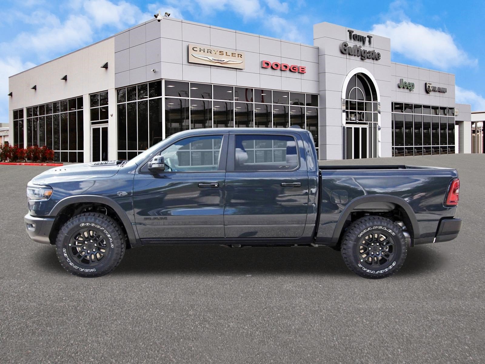2027 RAM 1500 Rebel 4x4 Crew Cab 5'7" Box