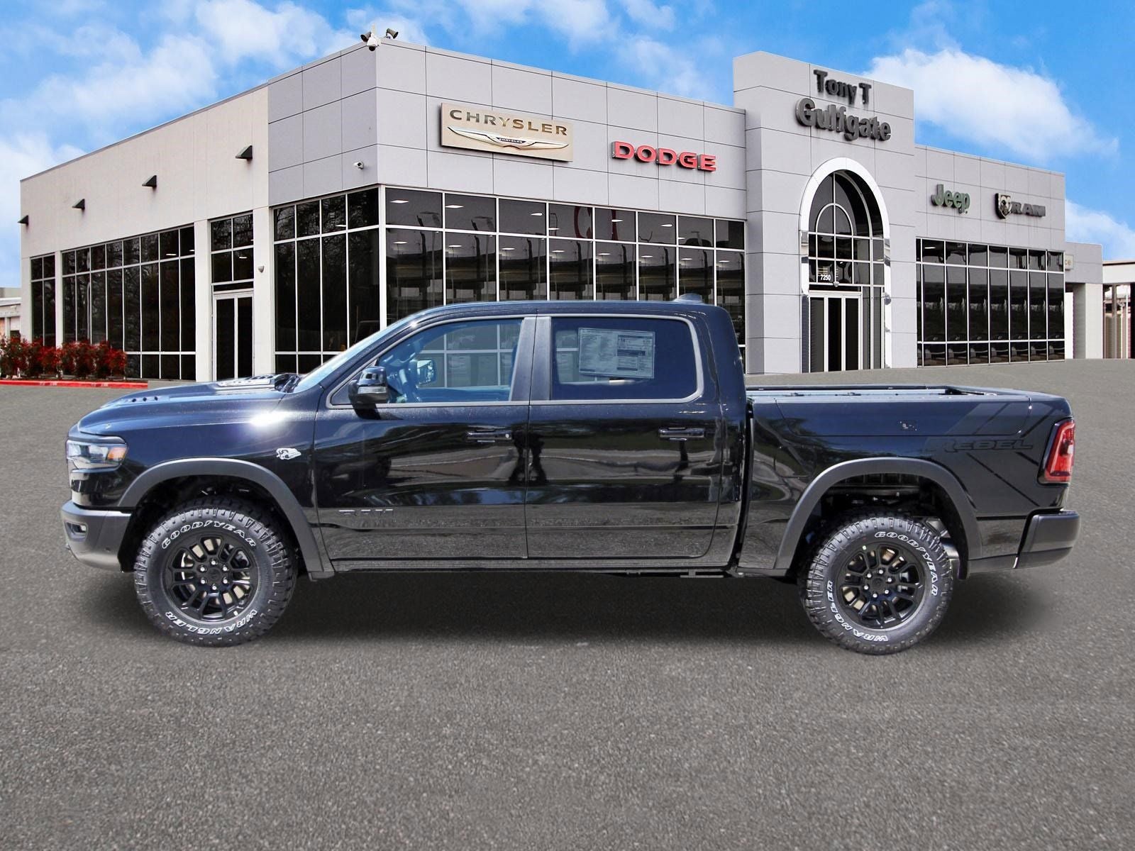 2026 RAM 1500 Rebel 4x4 Crew Cab 5'7" Box