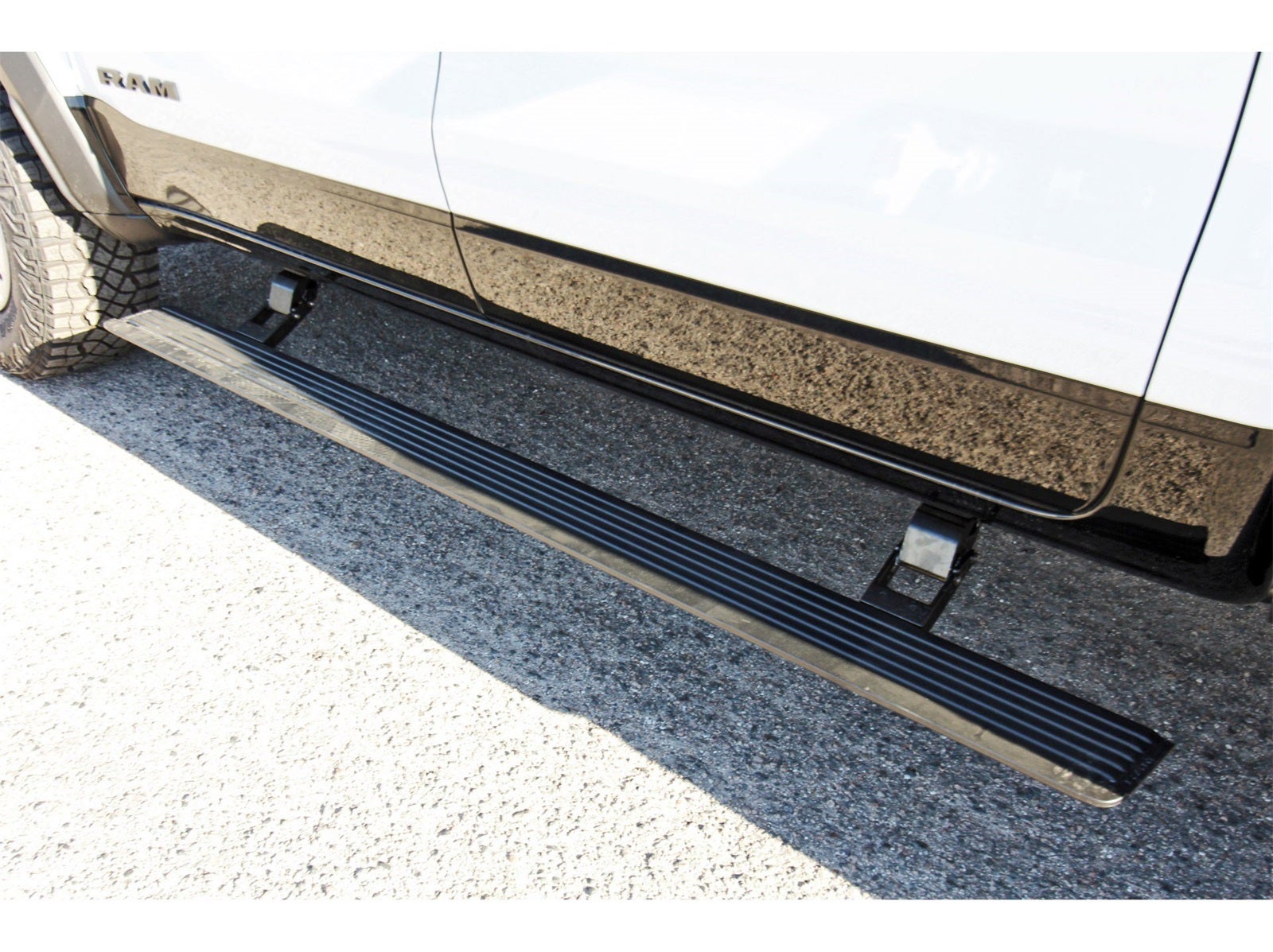 2026 RAM 1500 RHO 4x4 Crew Cab 5'7" Box