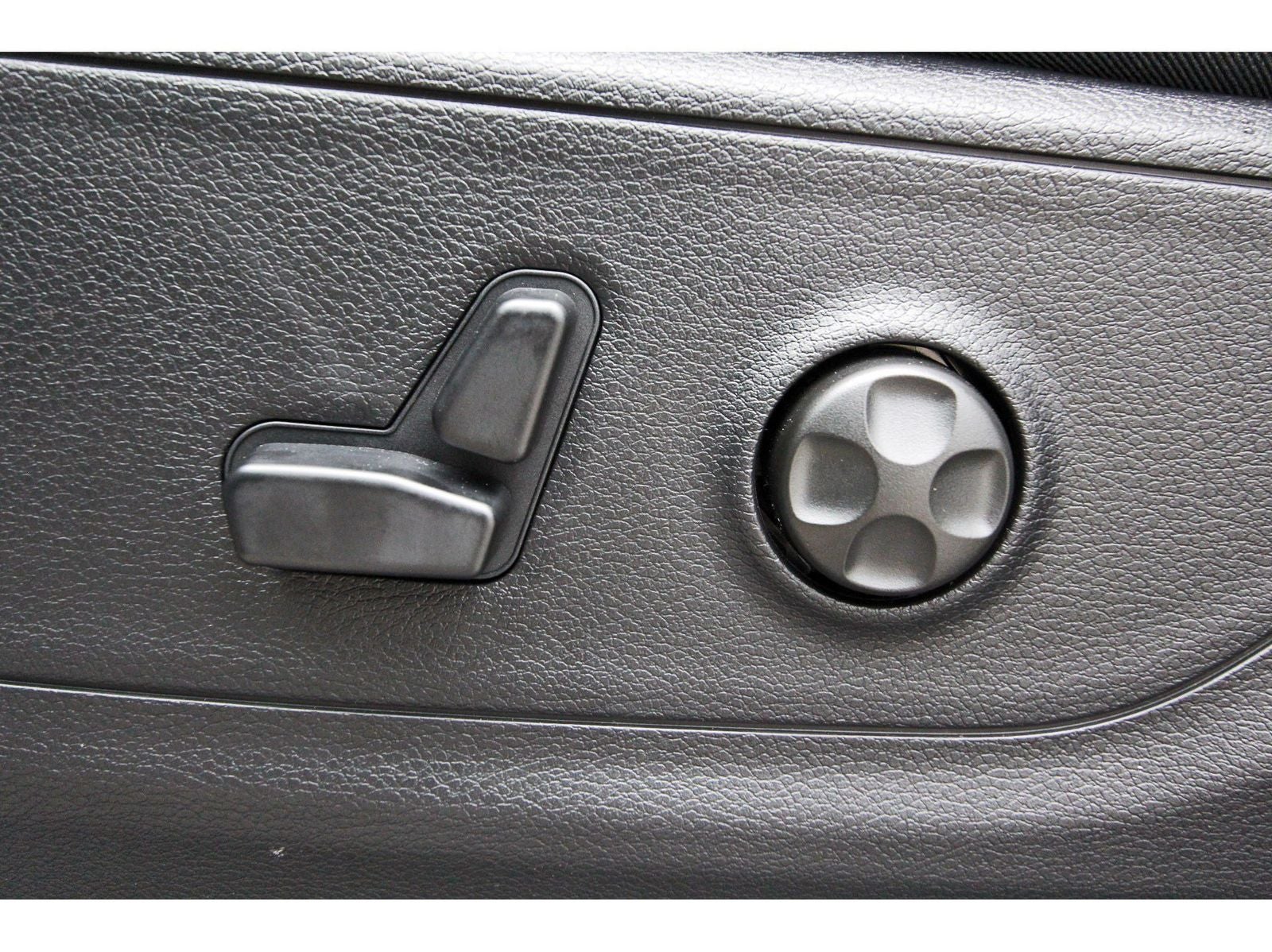 2026 RAM 1500 RHO 4x4 Crew Cab 5'7" Box