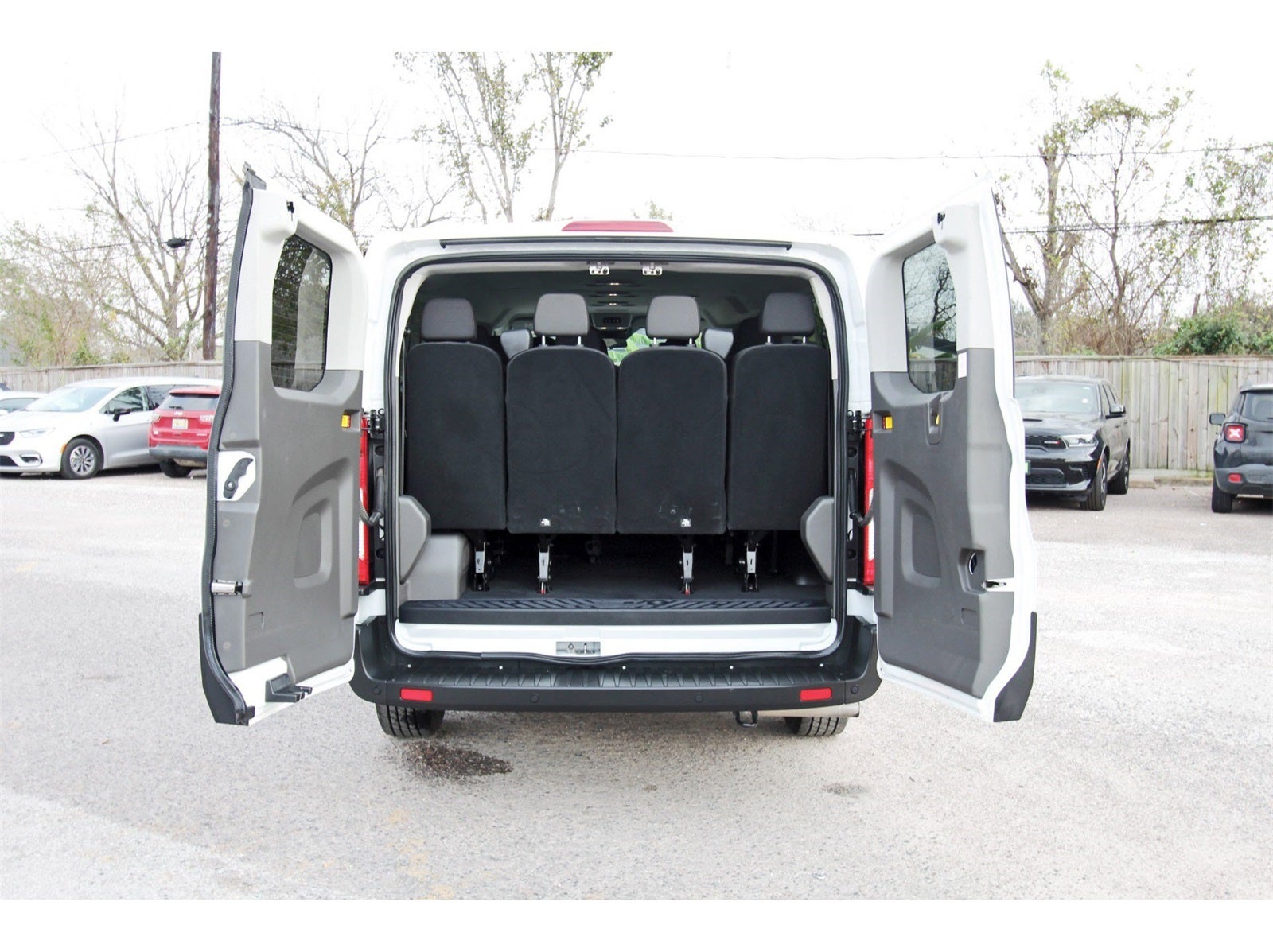 2024 Ford Transit-350 XLT