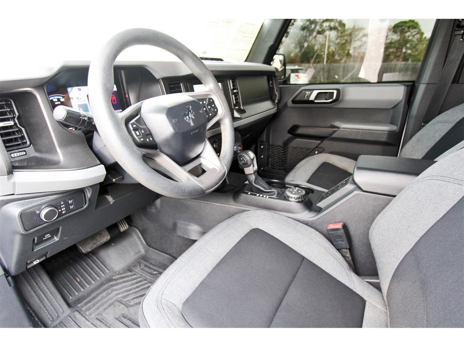 2021 Ford Bronco Base