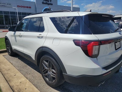 2025 Ford Explorer ST